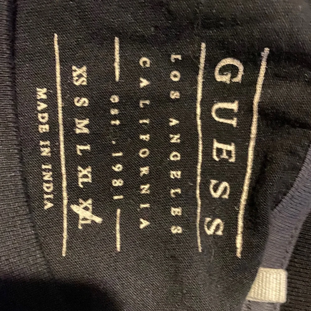 GUESS T-SHIRT - Picture 6 of 6